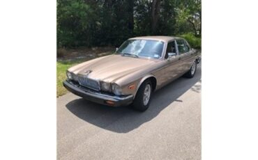 Jaguar-Xj6-1986-Tan-Tan