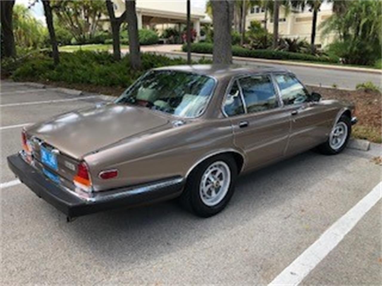Jaguar-Xj6-1986-Tan-Tan-7