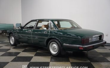 Jaguar-Xj6-1988-Jaguar-Racing-Green-Tan-26
