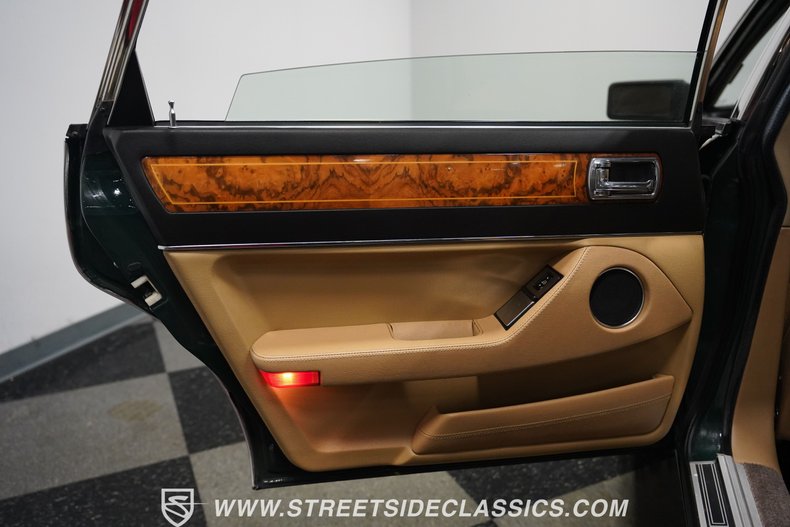 Jaguar-Xj6-1988-Jaguar-Racing-Green-Tan-48