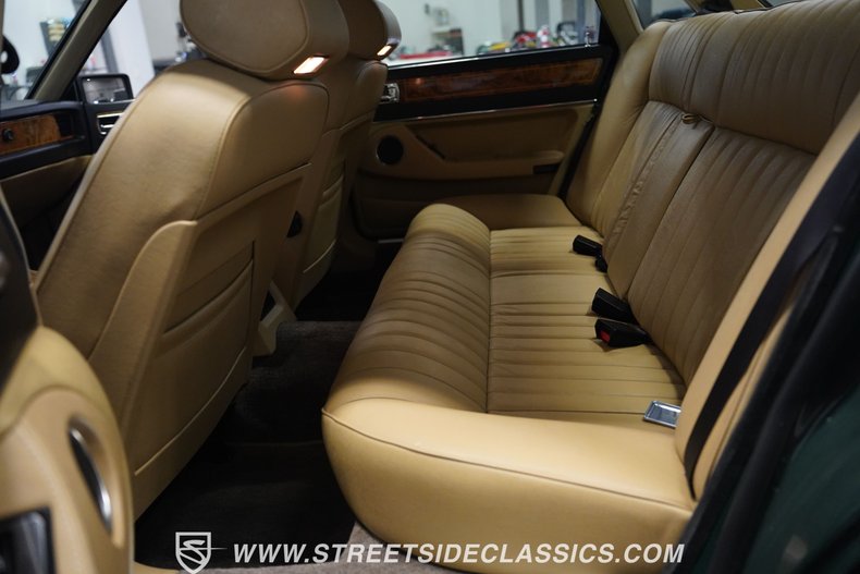 Jaguar-Xj6-1988-Jaguar-Racing-Green-Tan-49
