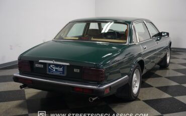 Jaguar-Xj6-1988-Jaguar-Racing-Green-Tan-6
