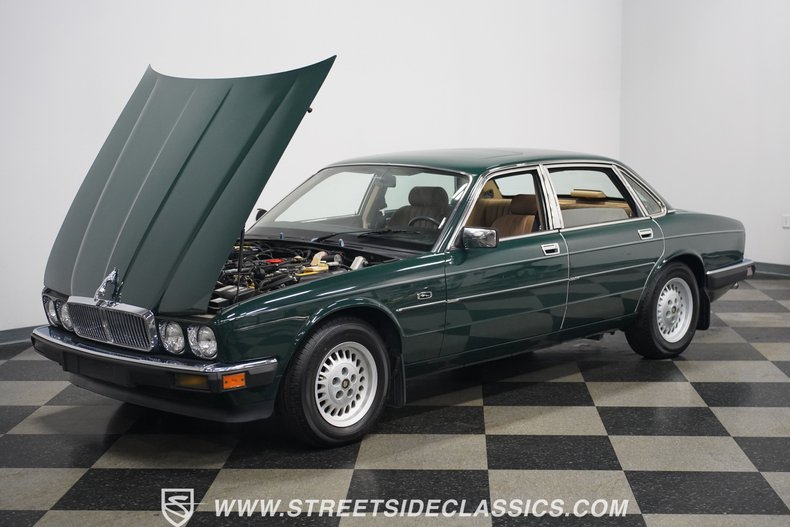 Jaguar-Xj6-1988-Jaguar-Racing-Green-Tan-9