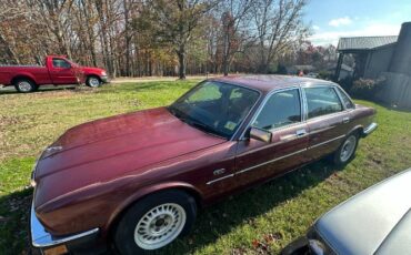 Jaguar-Xj6-1989-Red
