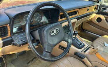 Jaguar-Xj6-1989-Red-5