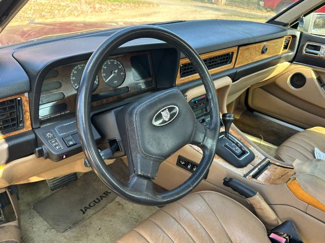 Jaguar-Xj6-1989-Red-5