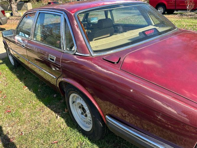 Jaguar-Xj6-1989-Red-7