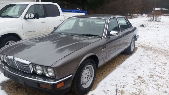 Jaguar-Xj6-1990