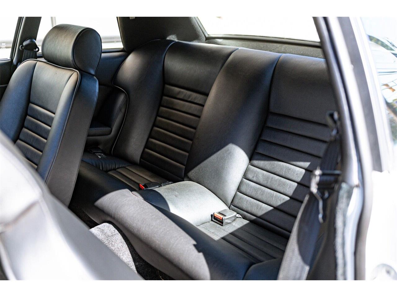 Jaguar-Xjs-1982-Tudor-White-Black-12