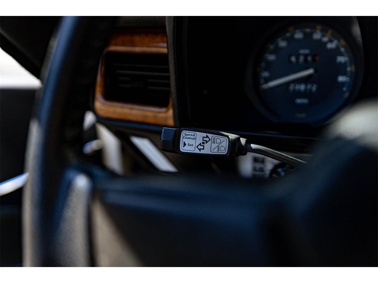 Jaguar-Xjs-1982-Tudor-White-Black-15
