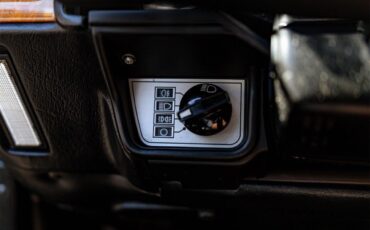 Jaguar-Xjs-1982-Tudor-White-Black-17