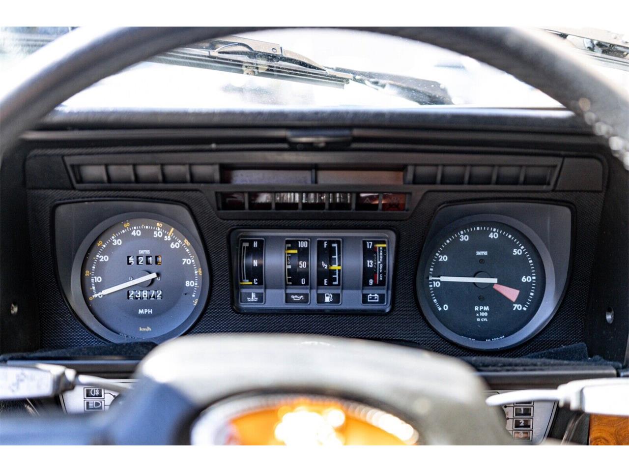 Jaguar-Xjs-1982-Tudor-White-Black-18