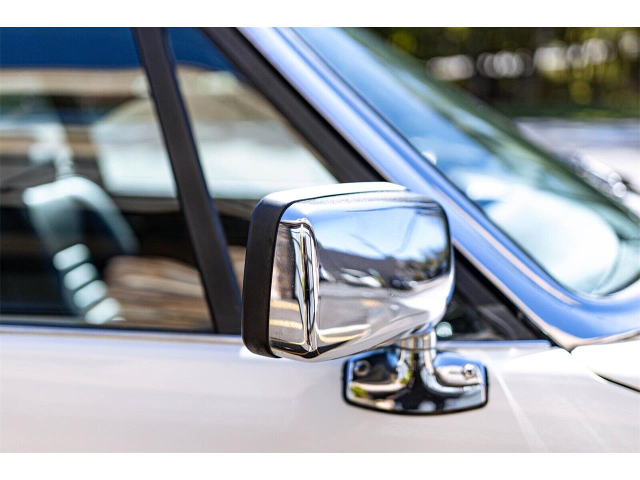 Jaguar-Xjs-1982-Tudor-White-Black-28