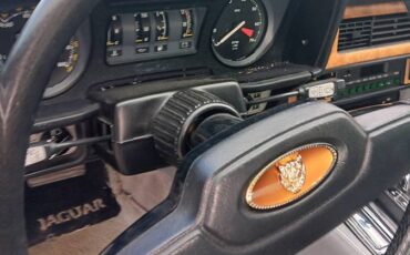Jaguar-Xjs-1984-black-15