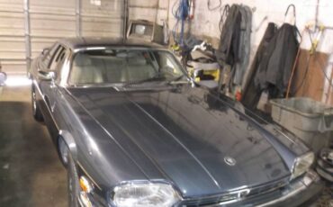 Jaguar-Xjs-1988-Blue-Bone-10