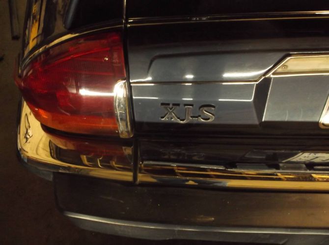Jaguar-Xjs-1988-Blue-Bone-9