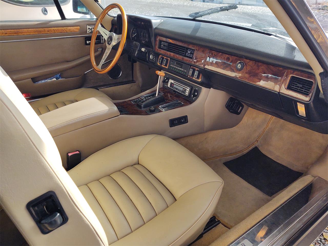 Jaguar-Xjs-1988-Champagne-Bayish-8