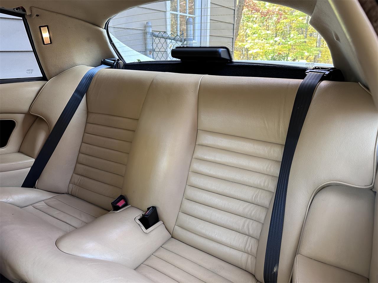Jaguar-Xjs-1988-Glacier-White-Barley-Leather-12