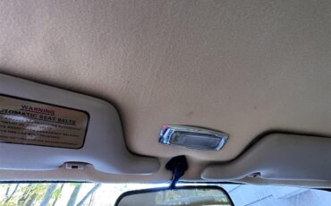 Jaguar-Xjs-1988-Glacier-White-Barley-Leather-7