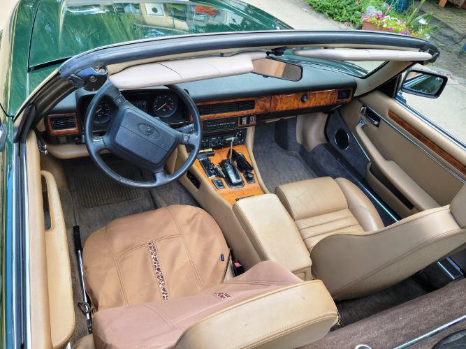 Jaguar-Xjs-1990-11