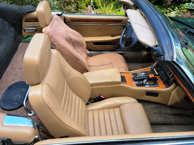 Jaguar-Xjs-1990-16