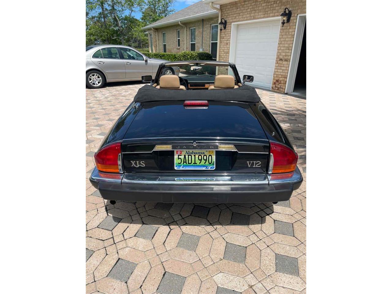Jaguar-Xjs-1990-Black-Camel-3