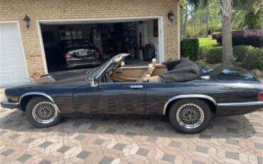 Jaguar-Xjs-1990-Black-Camel