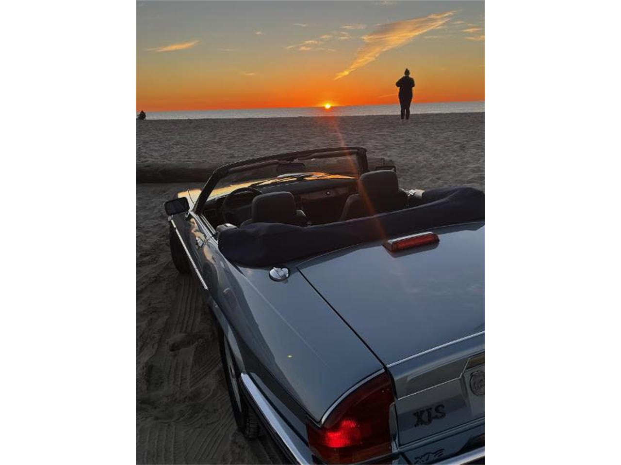 Jaguar-Xjs-1990-Diamond-Blue-Metalli-Blue-Leather-19
