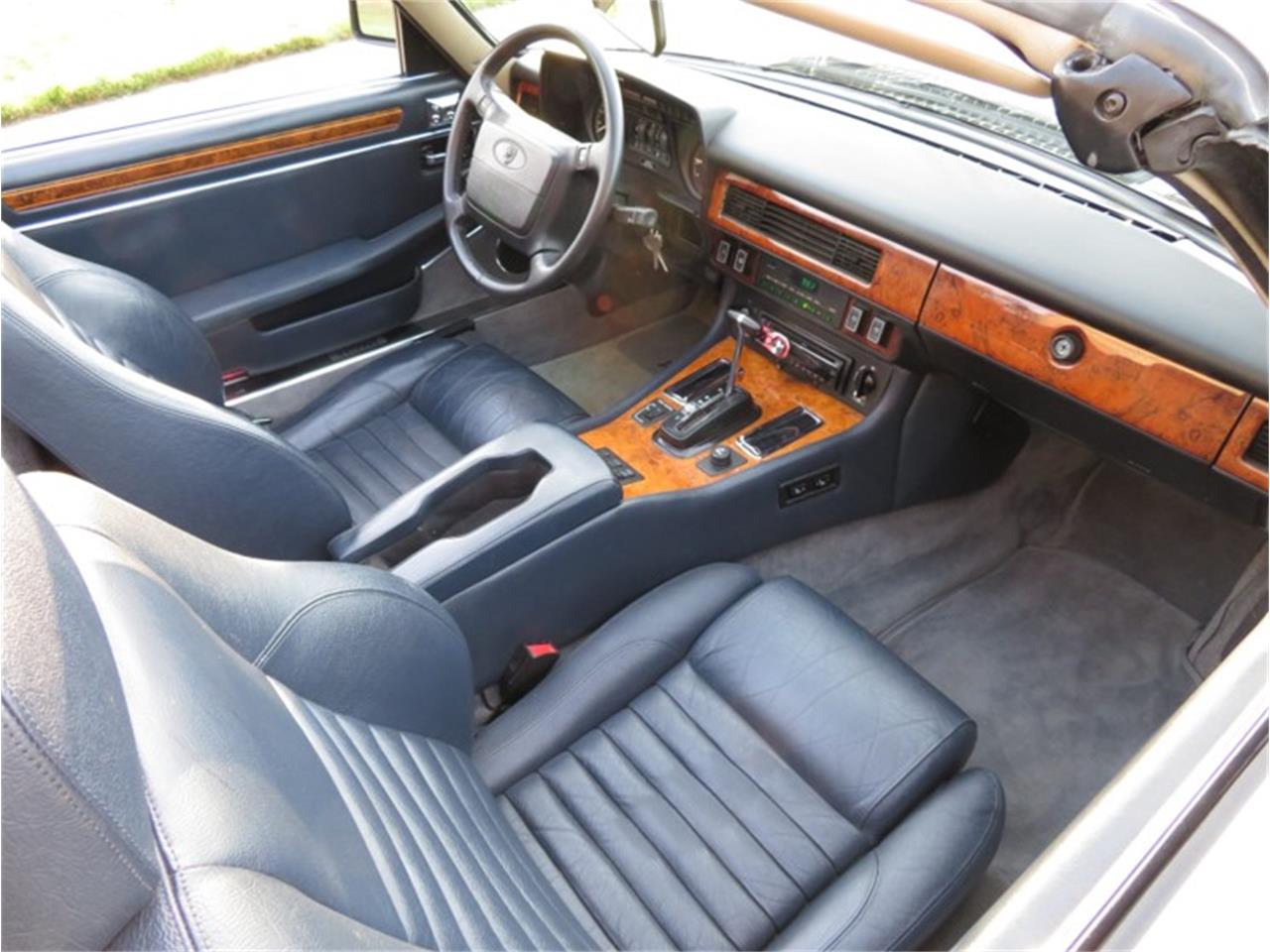 Jaguar-Xjs-1990-Diamond-Blue-Metalli-Blue-Leather-21