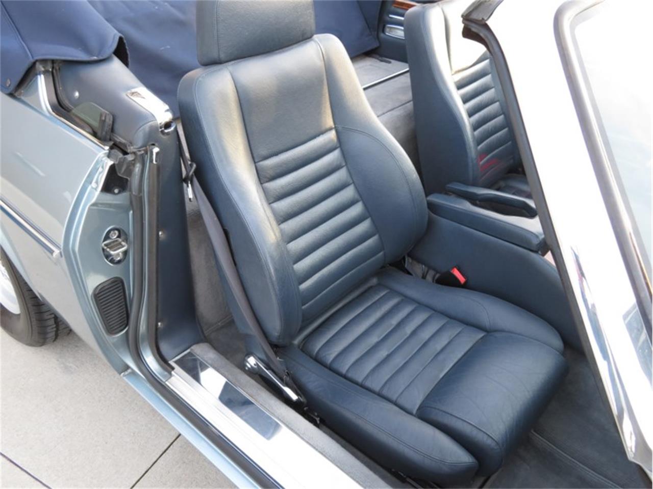 Jaguar-Xjs-1990-Diamond-Blue-Metalli-Blue-Leather-23
