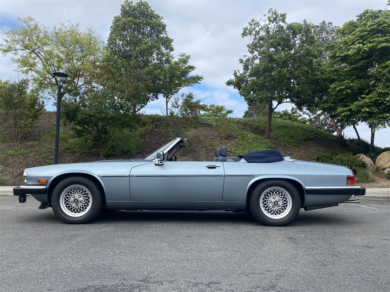 Jaguar-Xjs-1990-Diamond-Blue-Metalli-Blue-Leather-7