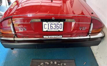 Jaguar-Xjs-1990-Signal-Red-Barley-21