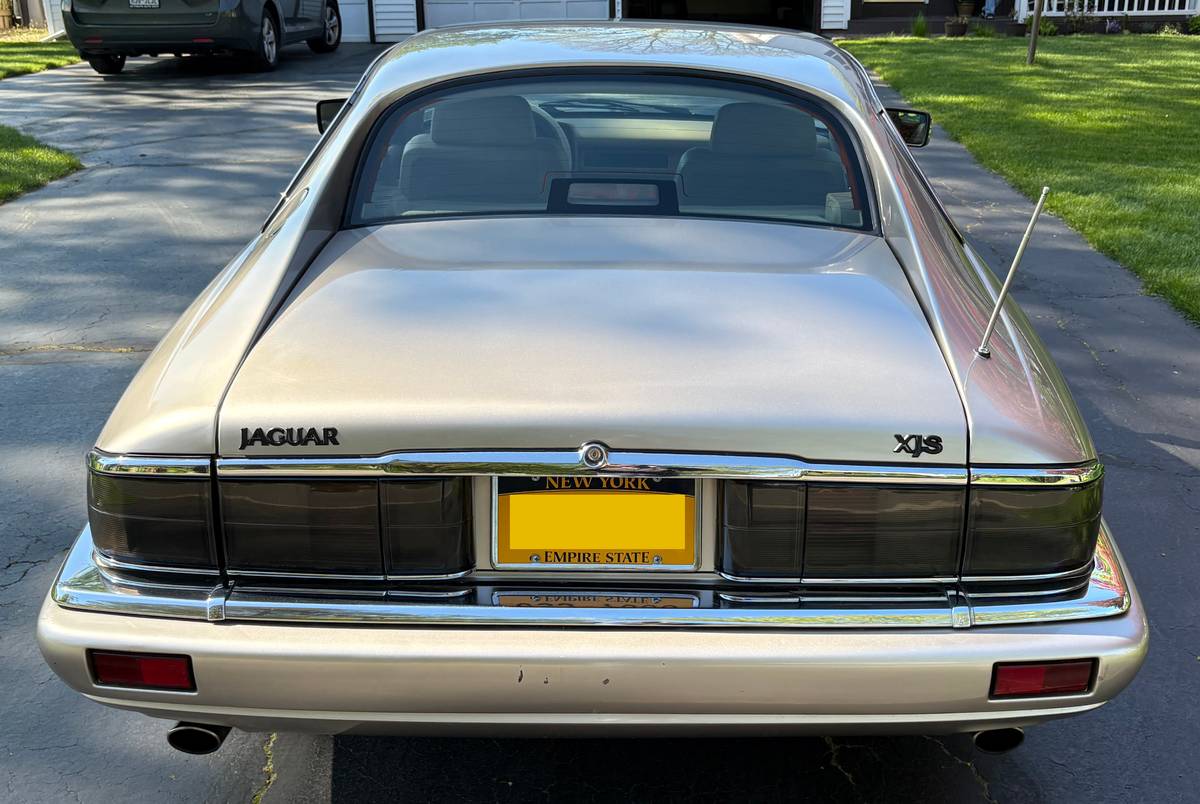 Jaguar-Xjs-1994-3
