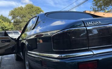 Jaguar-Xjs-1994-Kingfisher-Blue-Beige-1