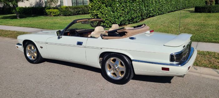 Jaguar-Xjs-1994-White-White-Leather-11
