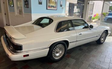 Jaguar-Xjs-1994-White-off-White-15