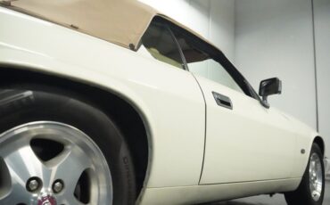Jaguar-Xjs-1995-Glacier-White-Coffee-10