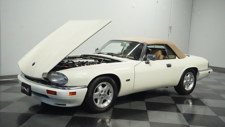 Jaguar-Xjs-1995-Glacier-White-Coffee-11