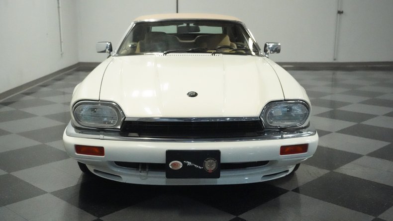 Jaguar-Xjs-1995-Glacier-White-Coffee-14