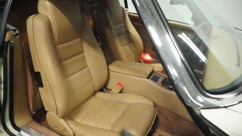 Jaguar-Xjs-1995-Glacier-White-Coffee-20