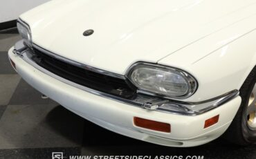 Jaguar-Xjs-1995-Glacier-White-Coffee-23