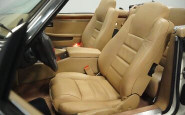 Jaguar-Xjs-1995-Glacier-White-Coffee-31