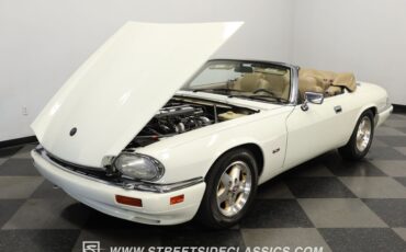 Jaguar-Xjs-1995-Glacier-White-Coffee-35