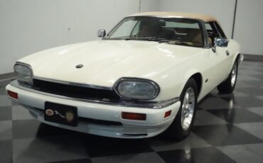 Jaguar-Xjs-1995-Glacier-White-Coffee-36