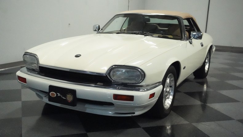Jaguar-Xjs-1995-Glacier-White-Coffee-36
