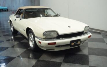 Jaguar-Xjs-1995-Glacier-White-Coffee-37