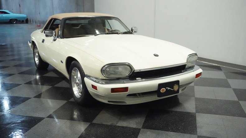 Jaguar-Xjs-1995-Glacier-White-Coffee-37