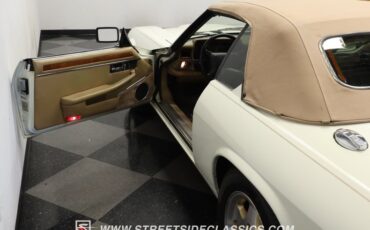 Jaguar-Xjs-1995-Glacier-White-Coffee-39