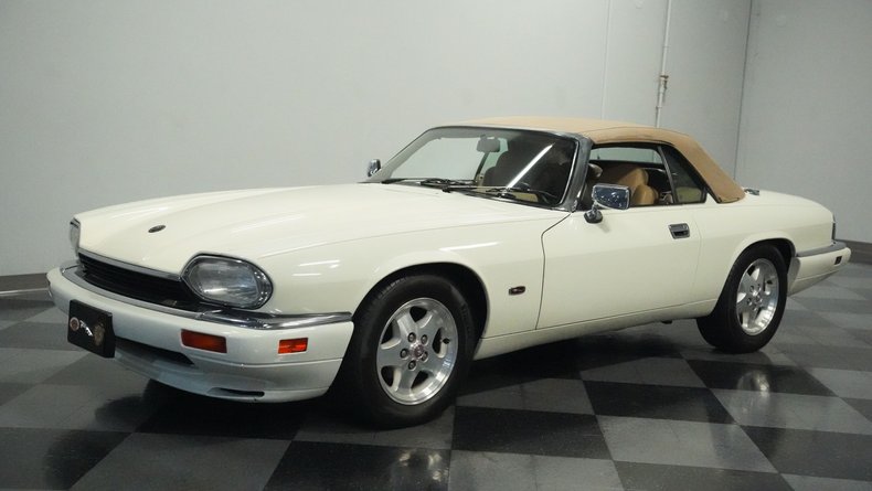 Jaguar-Xjs-1995-Glacier-White-Coffee-4