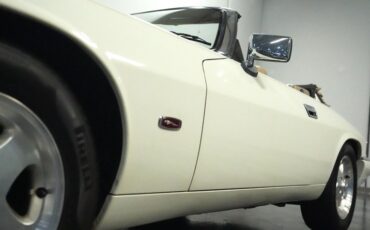 Jaguar-Xjs-1995-Glacier-White-Coffee-40